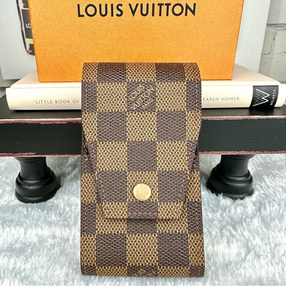 Louis Vuitton Damier Ebene mini pouch bag LIKE NEW - Picture 1 of 10